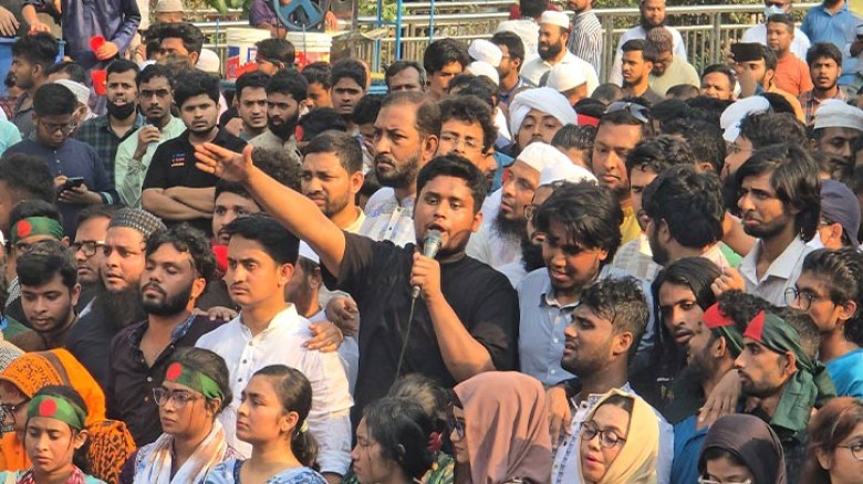 ফ্যাসিবাদের পতনধ্বনির শেষ পেরেক মারব: হাসনাত...