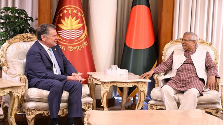 দেশের প্রত্যেক নাগরিকের ধর্মীয় স্বাধীনতা রক্ষায় আমরা প্রতিশ্রুতিবদ্ধ : প্রধান উপদেষ্টা